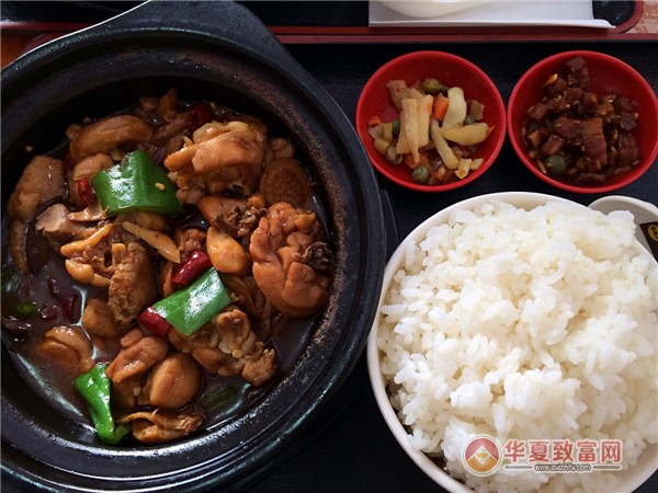 晨曦斋黄焖鸡米饭加盟
